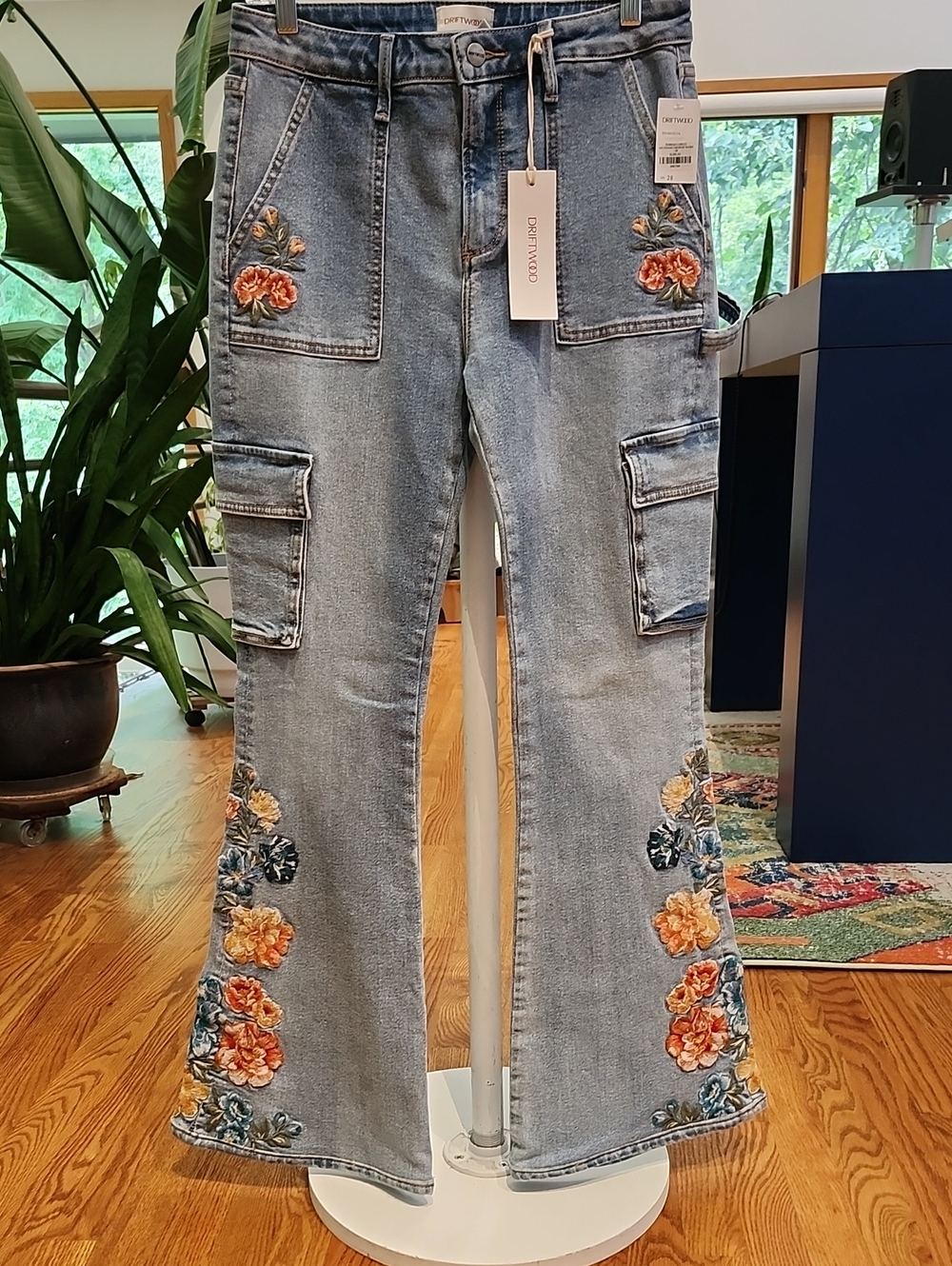 DRIFTWOOD Farrah Embroidered Cargo Flare Jeans - Savannah Wash - NWT - Picture 1 of 12